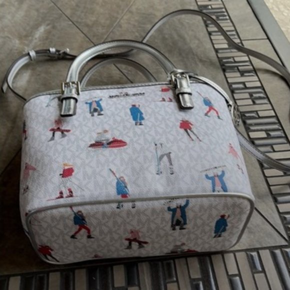 Michael Kors Jet Set Girls XS Convertible Satchel Bright White - Picture 6 of 15